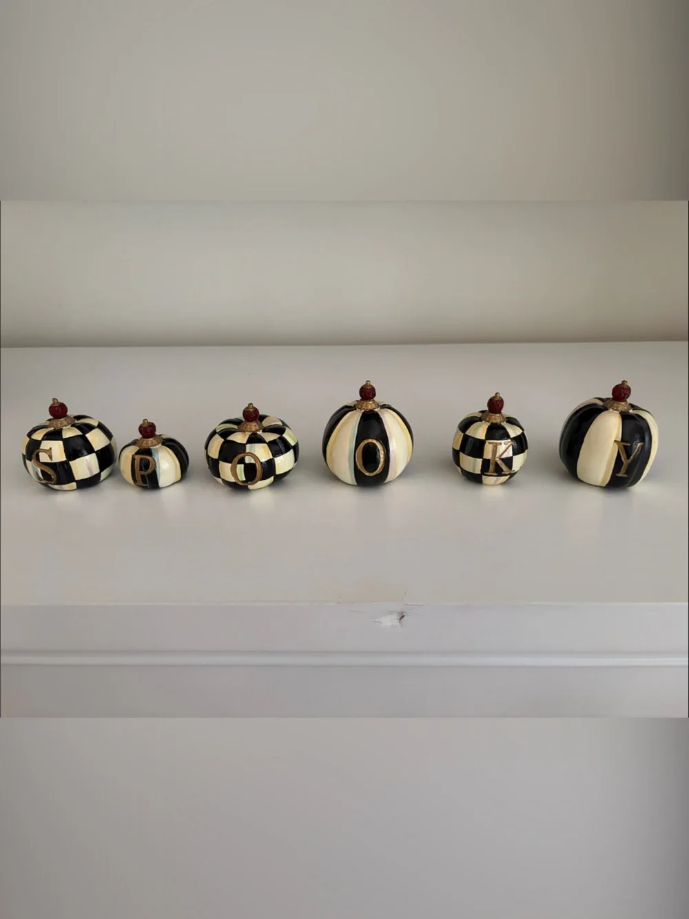 Mackenzie Childs spooky pumpkins black white checked striped euc box is included